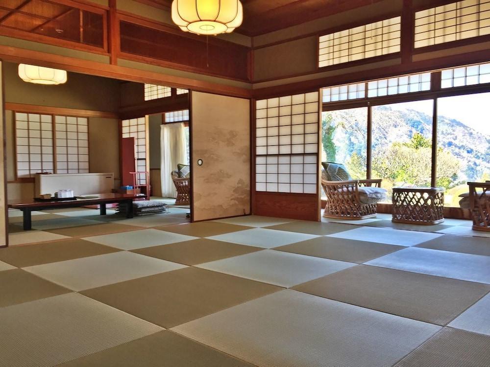 Ohito Hotel Izunokuni Екстер'єр фото