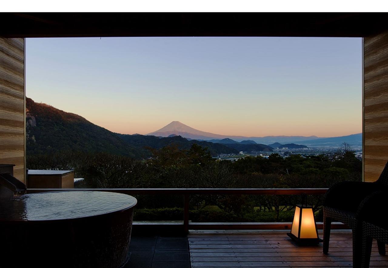 Ohito Hotel Izunokuni Екстер'єр фото
